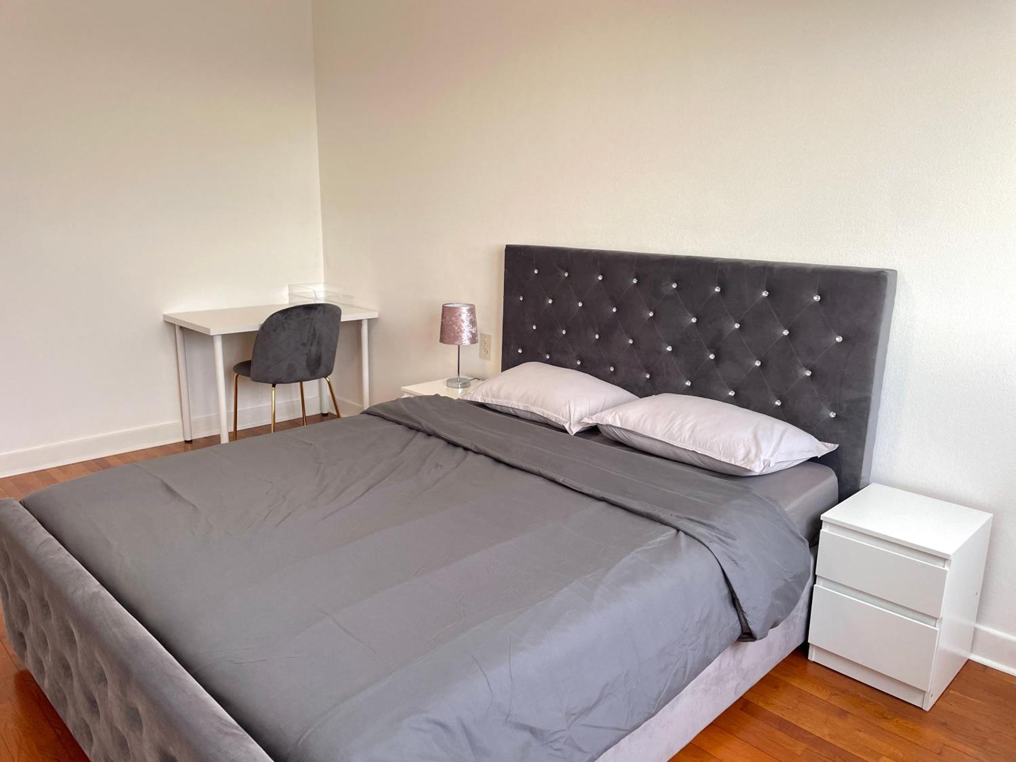 Appartement Confortable, Centre-Ville 特鲁瓦 外观 照片