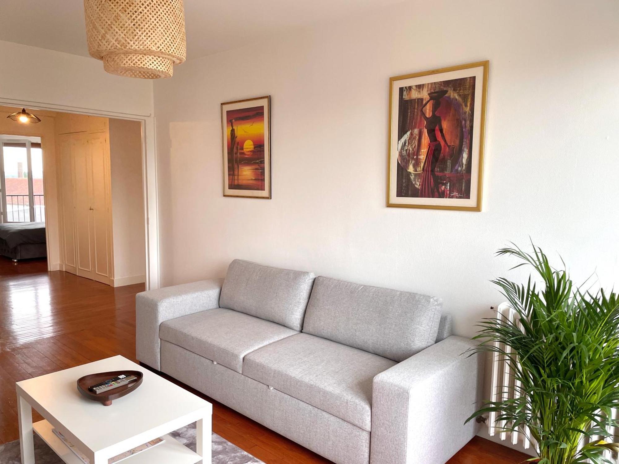 Appartement Confortable, Centre-Ville 特鲁瓦 外观 照片